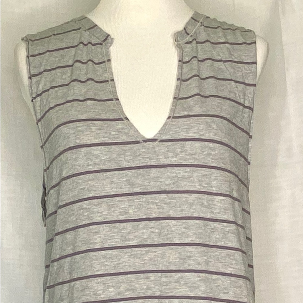 Lululemon Yogi Cut Off Tee